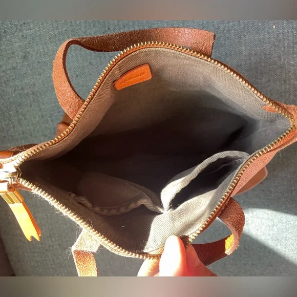 Madewell zip top transport crossbody leather bag - Picture 3 of 8
